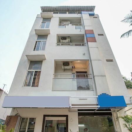 Oyo 13170 Victory Suites Бангалор Екстериор снимка