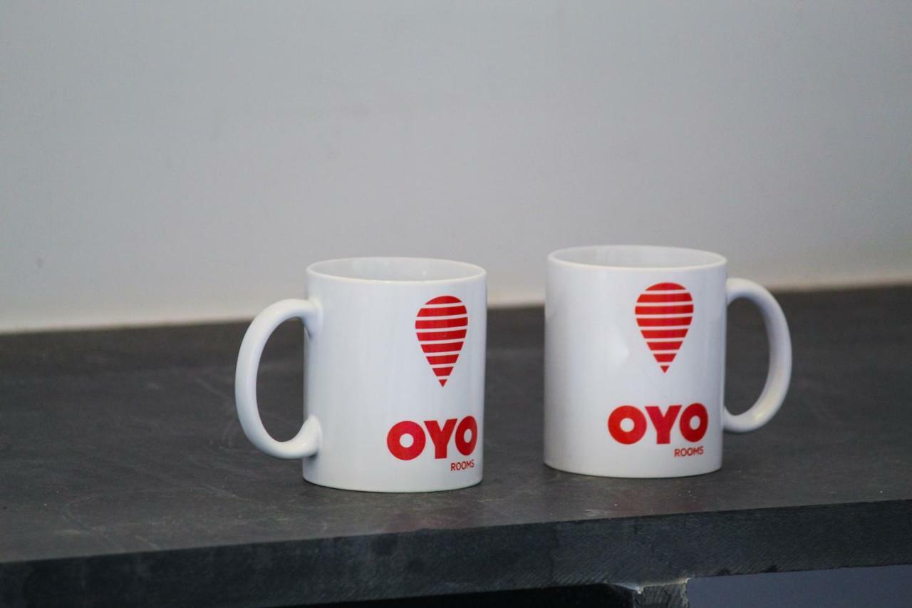 Oyo 13170 Victory Suites Бангалор Екстериор снимка